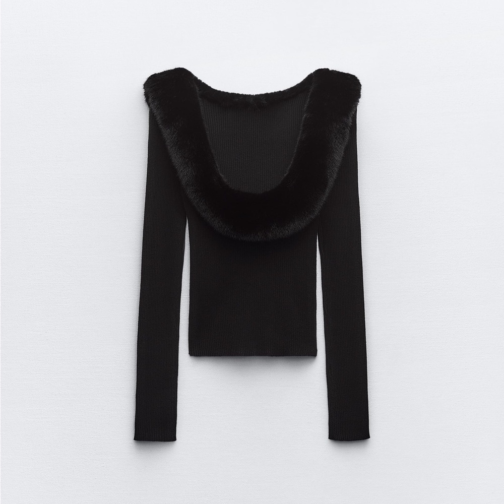 ZARA KNIT SWEATER WITH FAUX FUR COLLAR